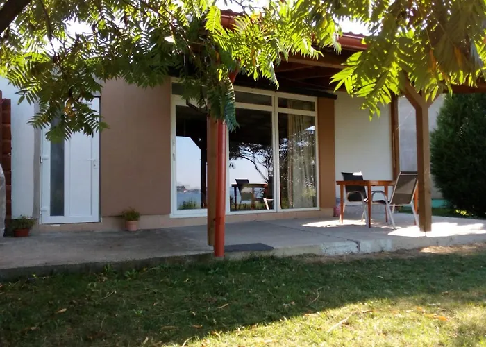 Tatil Evi Kamenec Thermal Kamenec *
